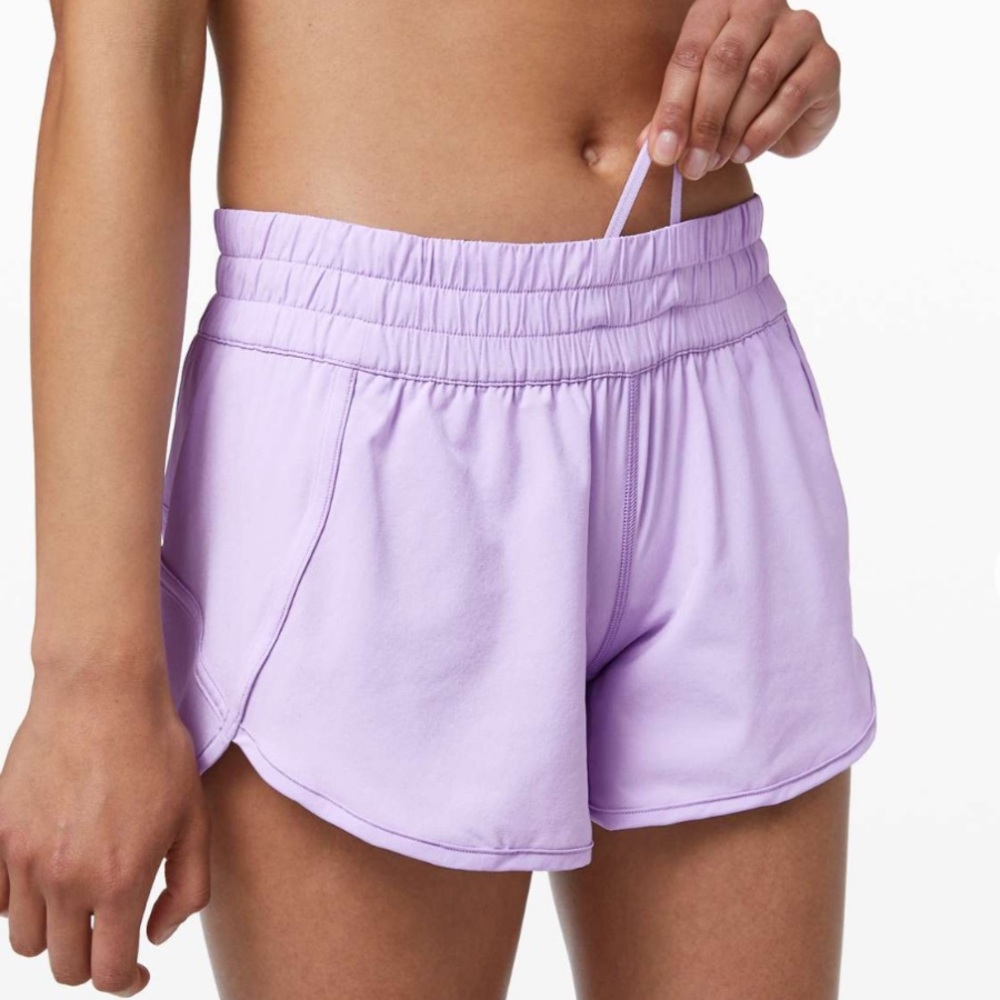 🍋 Lululemon Tracker Short V 4” lilac/light purple. Lined. Size 6.